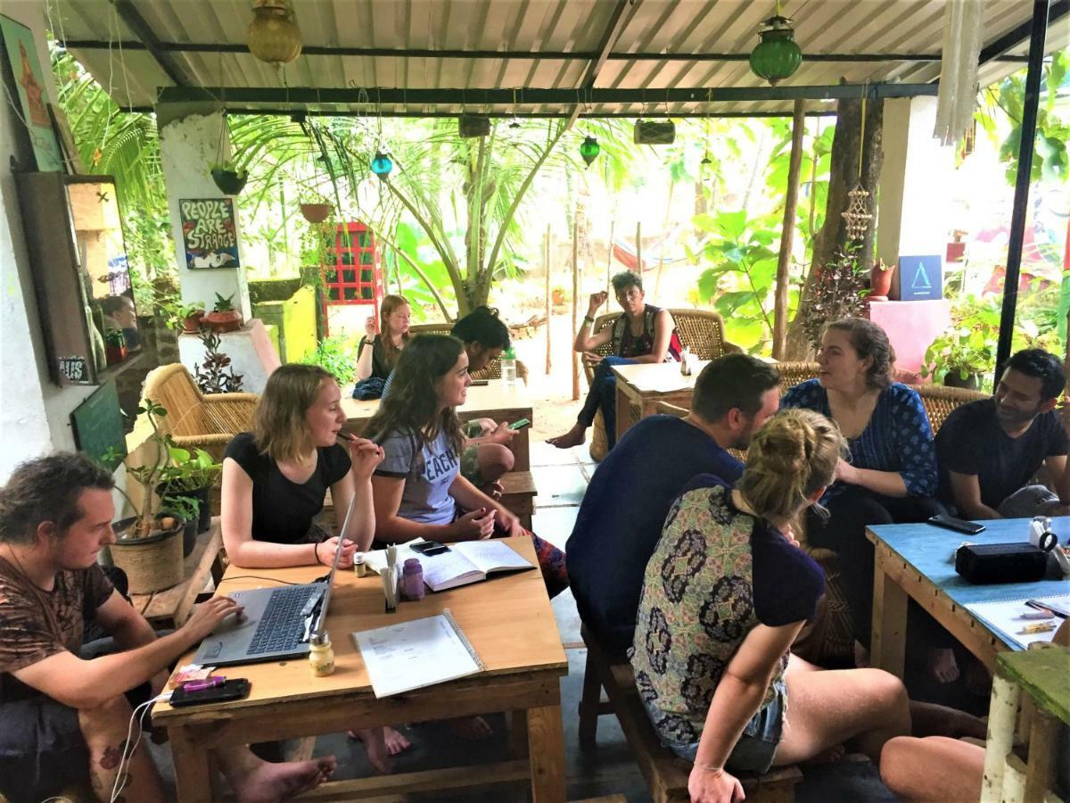 Folklore Hostel Goa Вагатор Экстерьер фото